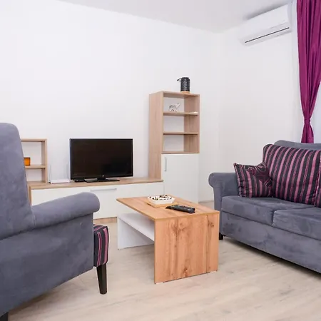 Aleksa Nest * كراغوييفاك